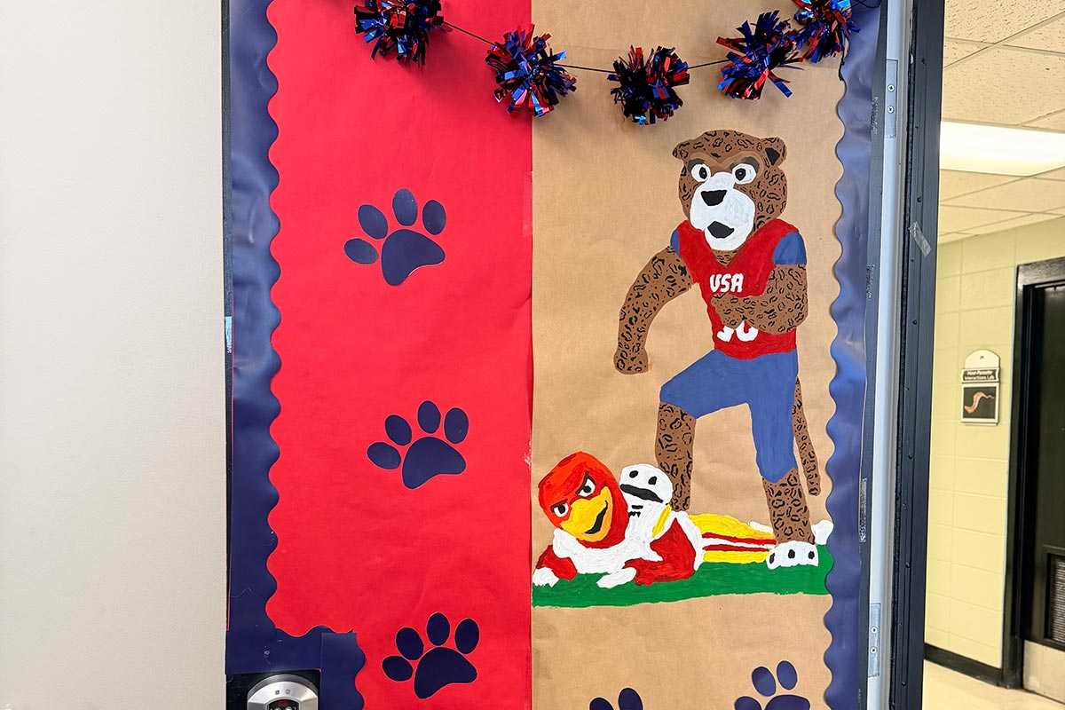 Door decorated for Homecoming with Southpaw stepping on Troy. Door decorated for Homecoming with Southpaw stepping on Troy.